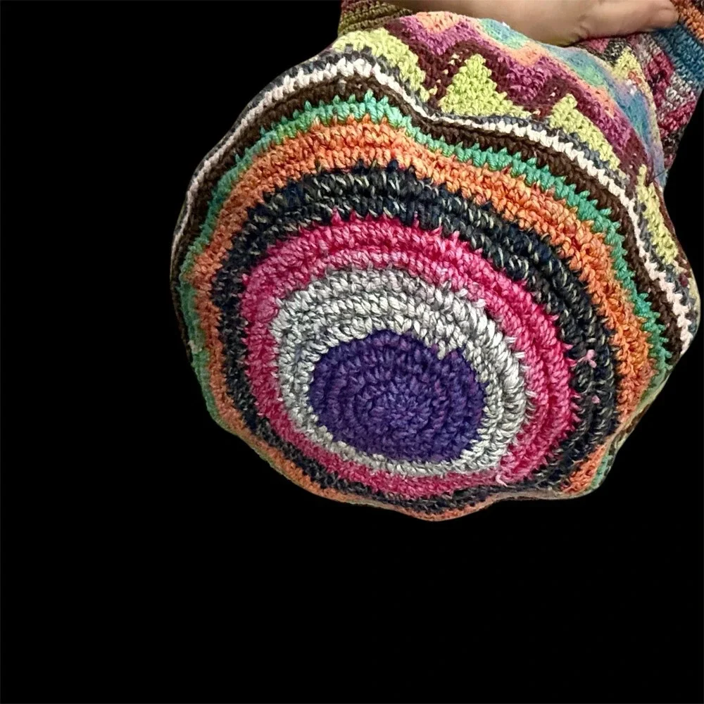 Vtg Y2K 90s Crochet Crossbody Bag Boho Rainbow Bucket Purse Hobo Hippie Festival